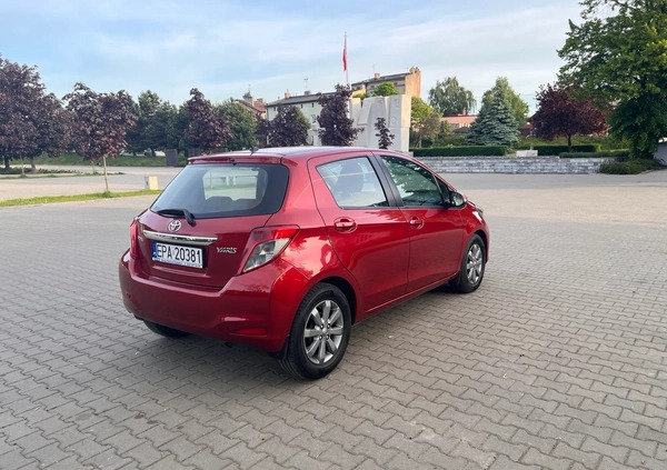 Toyota Yaris cena 35900 przebieg: 101000, rok produkcji 2013 z Zgierz małe 46